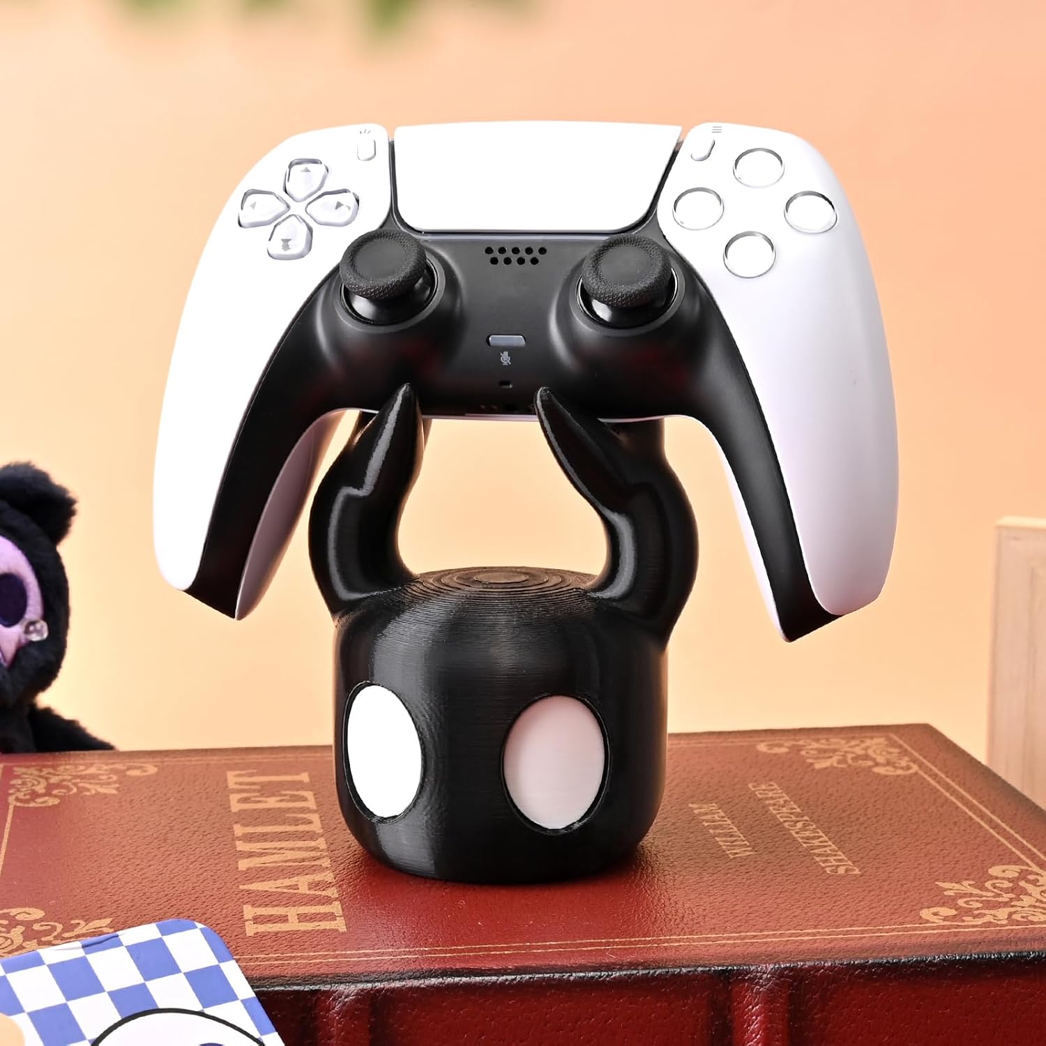 ゲームコントローラーゴーストディスプレイスタンド漫画デザイン - Gaming Controller のレビューと価格